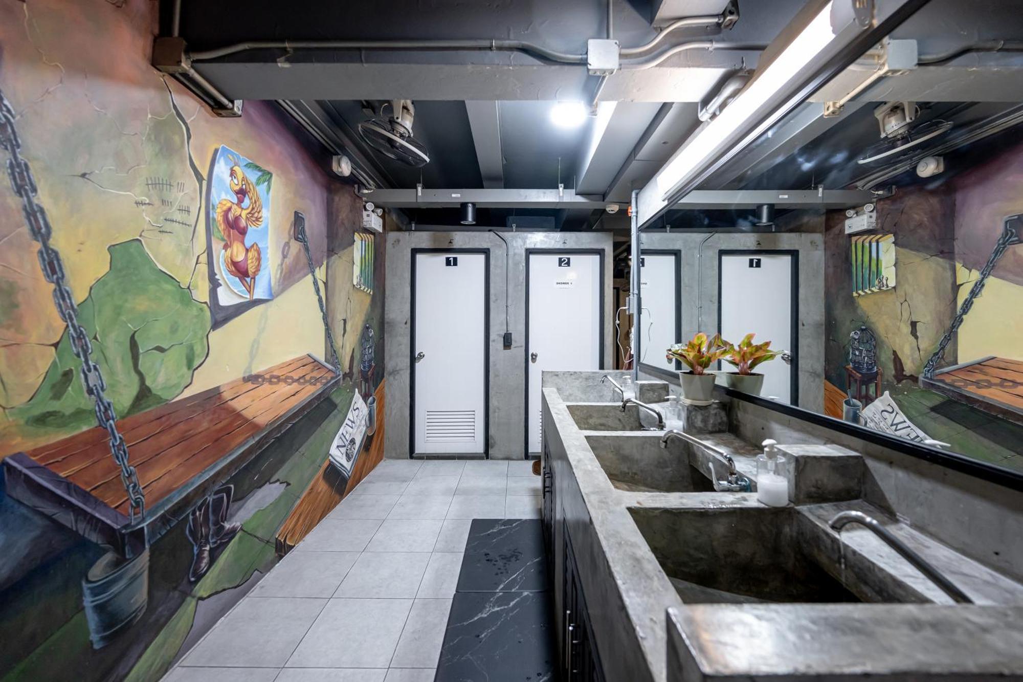 Vibes Hostel Бангкок Екстер'єр фото