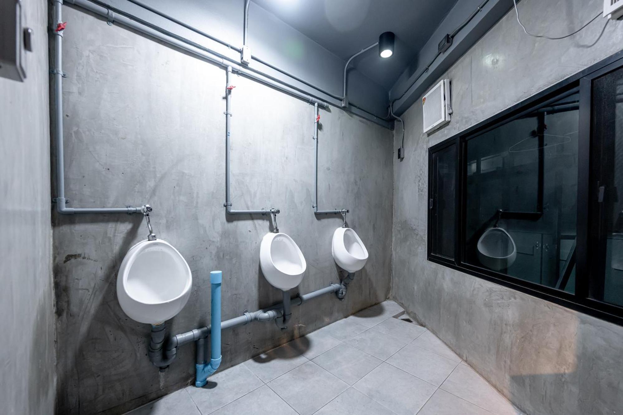 Vibes Hostel Бангкок Екстер'єр фото