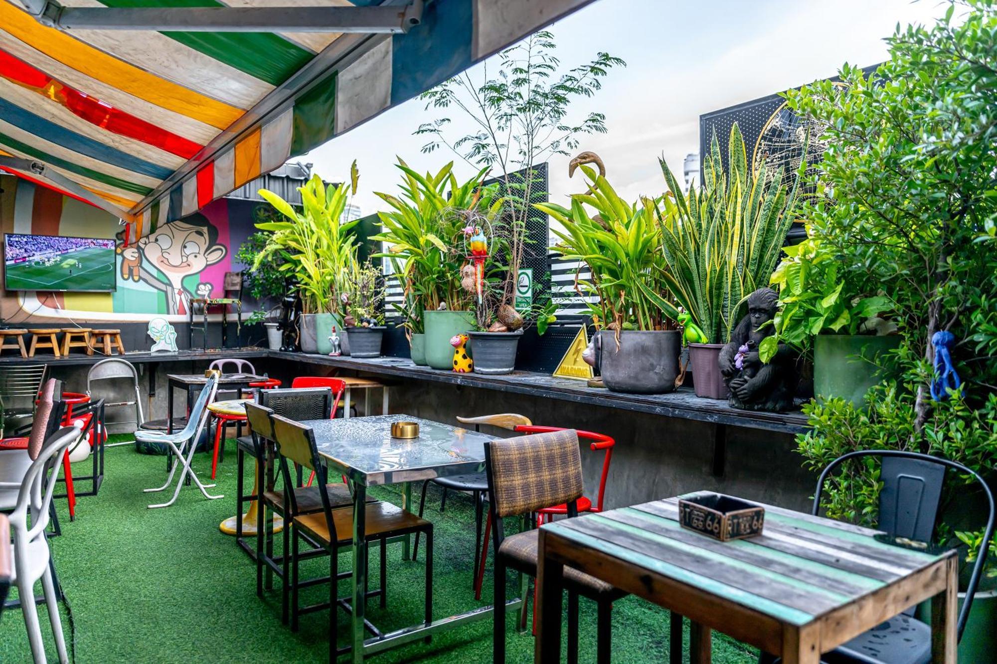 Vibes Hostel Бангкок Екстер'єр фото